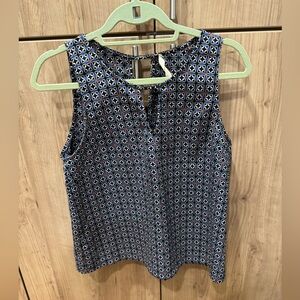 Geometric print sleeveless top